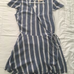 Hollister blue romper (XS)